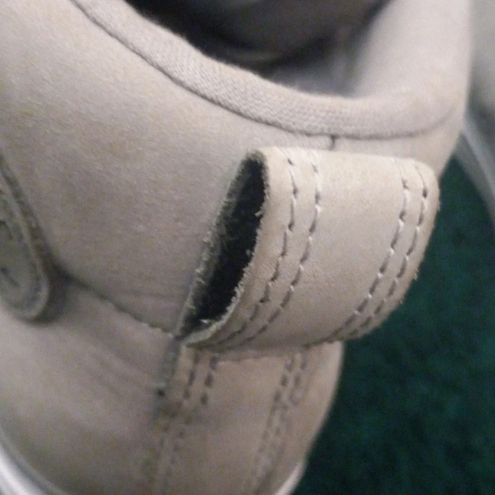 Chuck Taylor Padded Converse All stars 8.5 size shoes - Picture 14 of 15